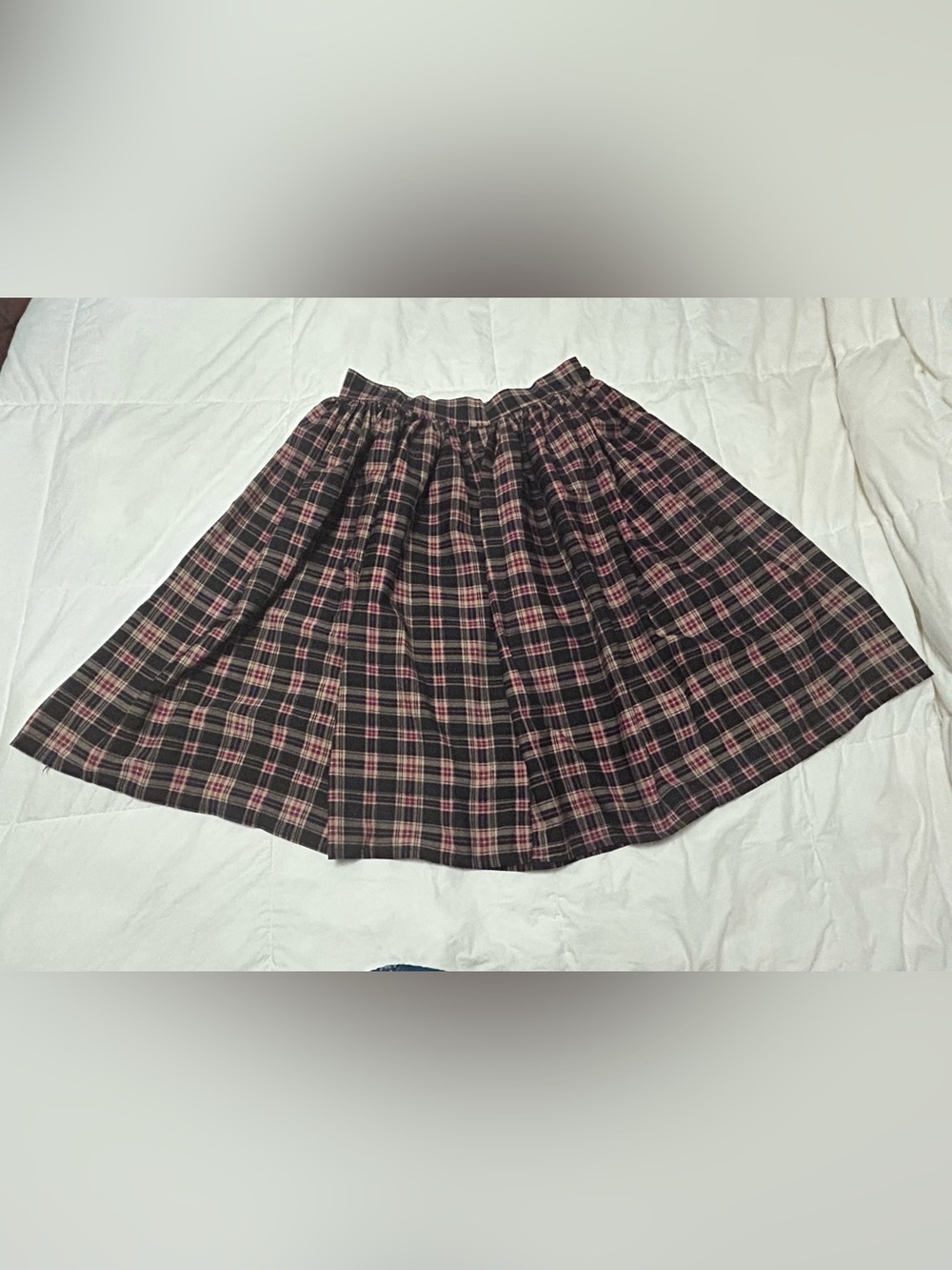 Plaid Unique Vintage Circle Skirt XL/14 EUC blue red tan Retro Pinup Pleated